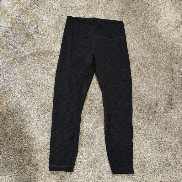 Lululemon Wunder Train 25” leggings - Picture 4 of 5